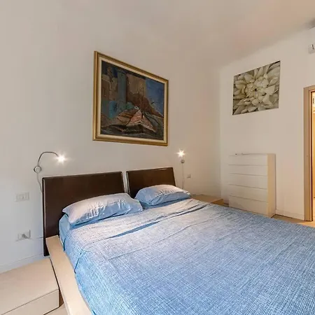 Three 2 Beds, 3rd Bed Available Апартаменты *