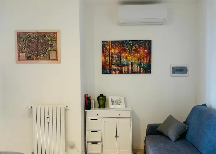 Three 2 Beds, 3rd Bed Available Lejlighed Milano